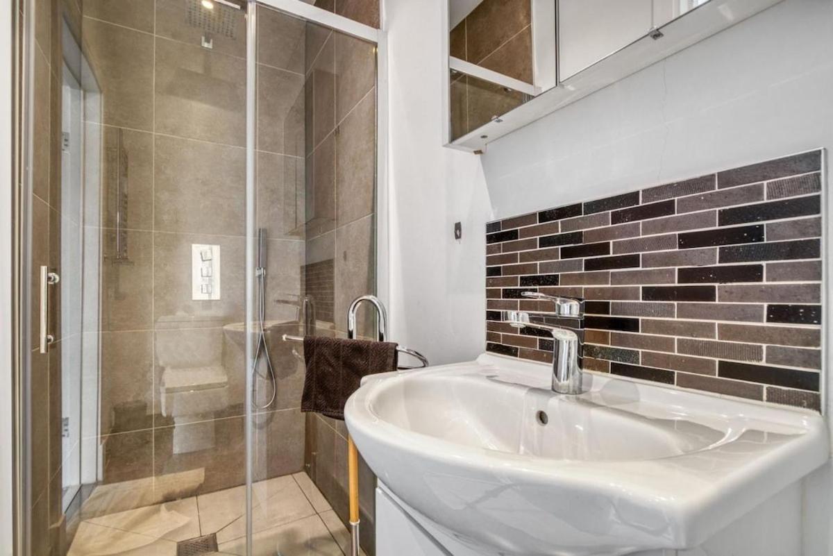 Luxurious Spacious 2br 2ba Appartement *