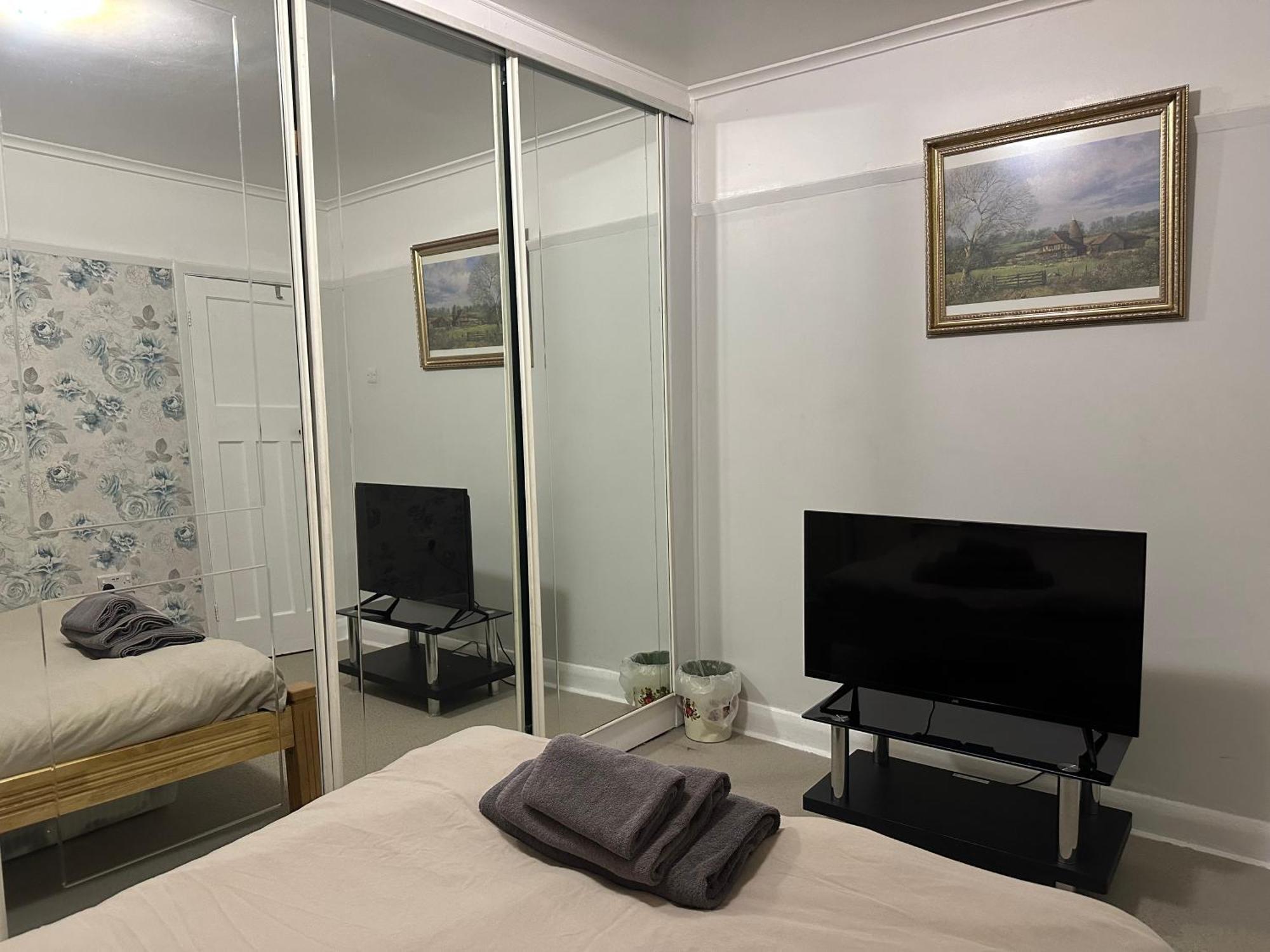 Eejs Charming 3 Bed - With Large Garden Auberge de jeunesse *