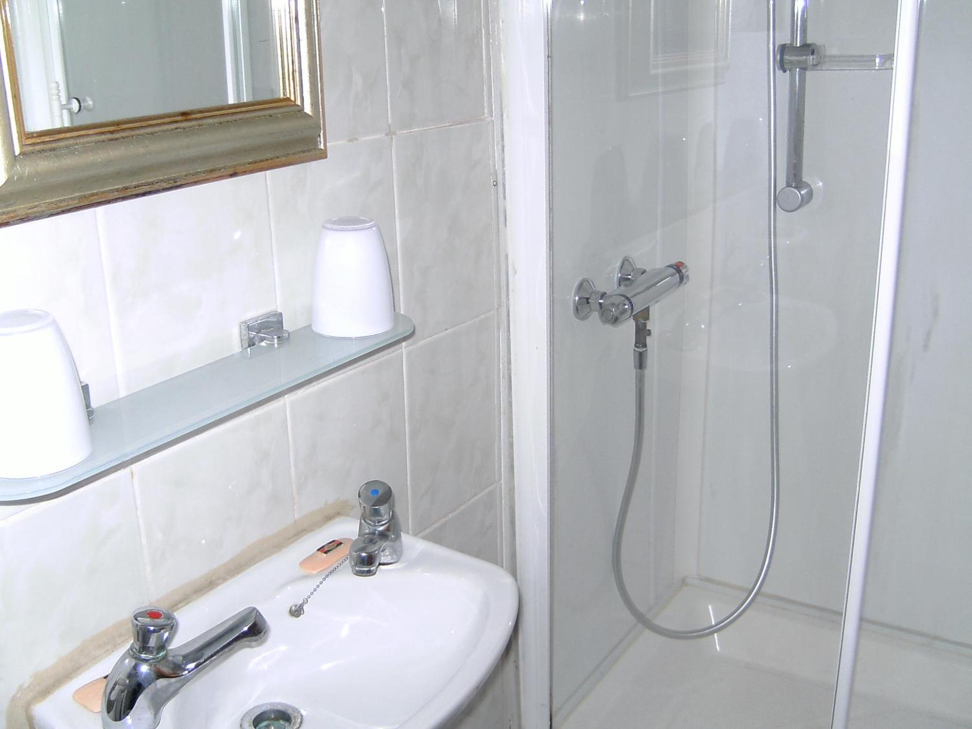 Quarto em Acomodações Particulares Pedro Host Family Londres