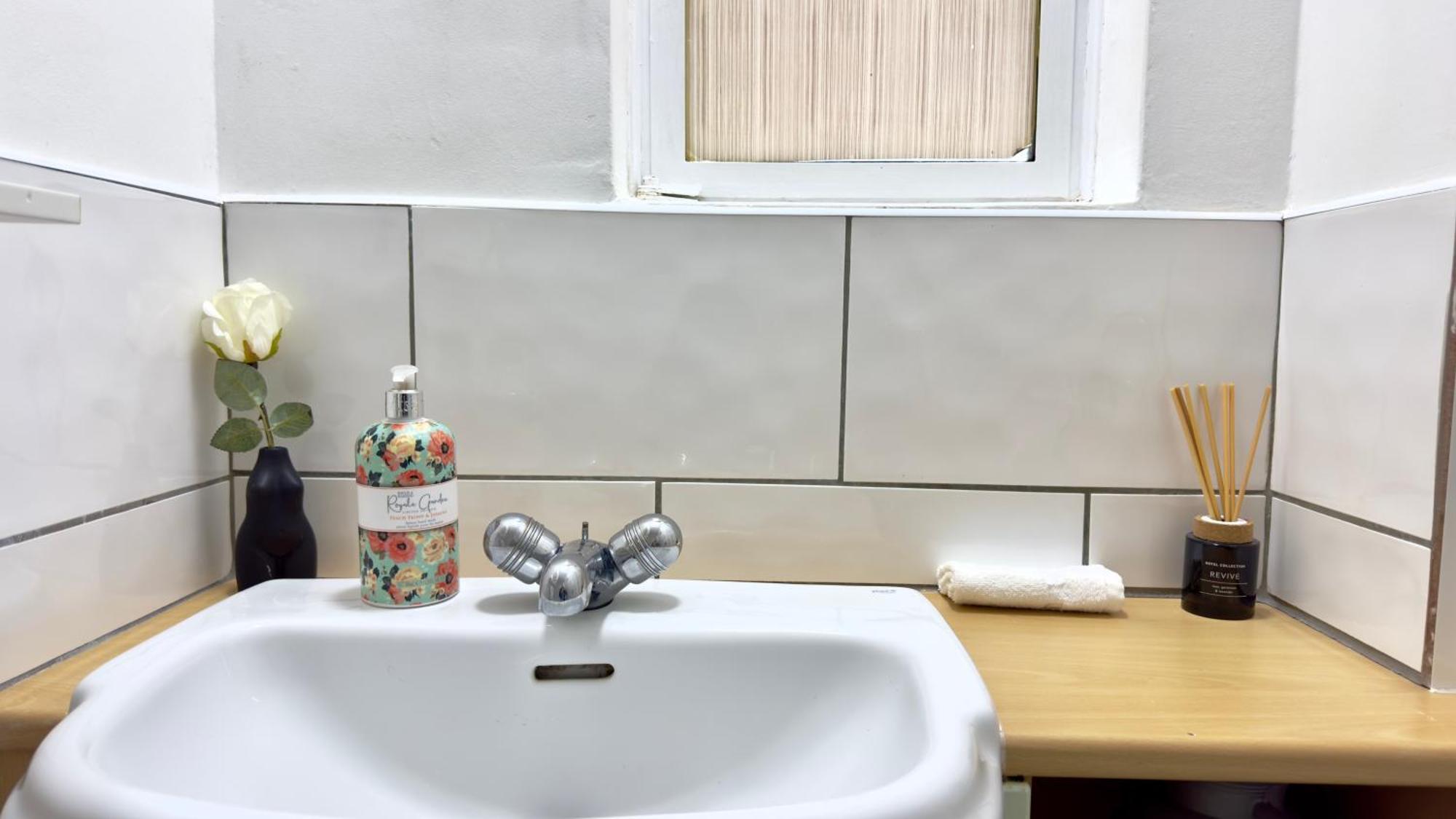 The Queens Palace 1 Bedroom By Wild * Londres