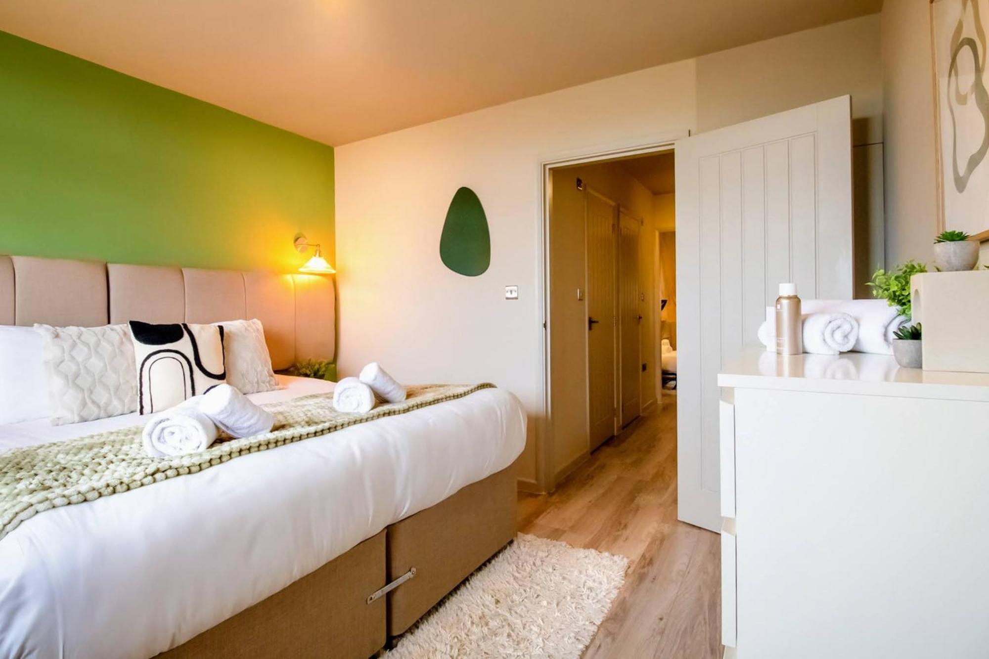 2br Flat King Bed 4 Min To Dlr Easy Access Apartamento *