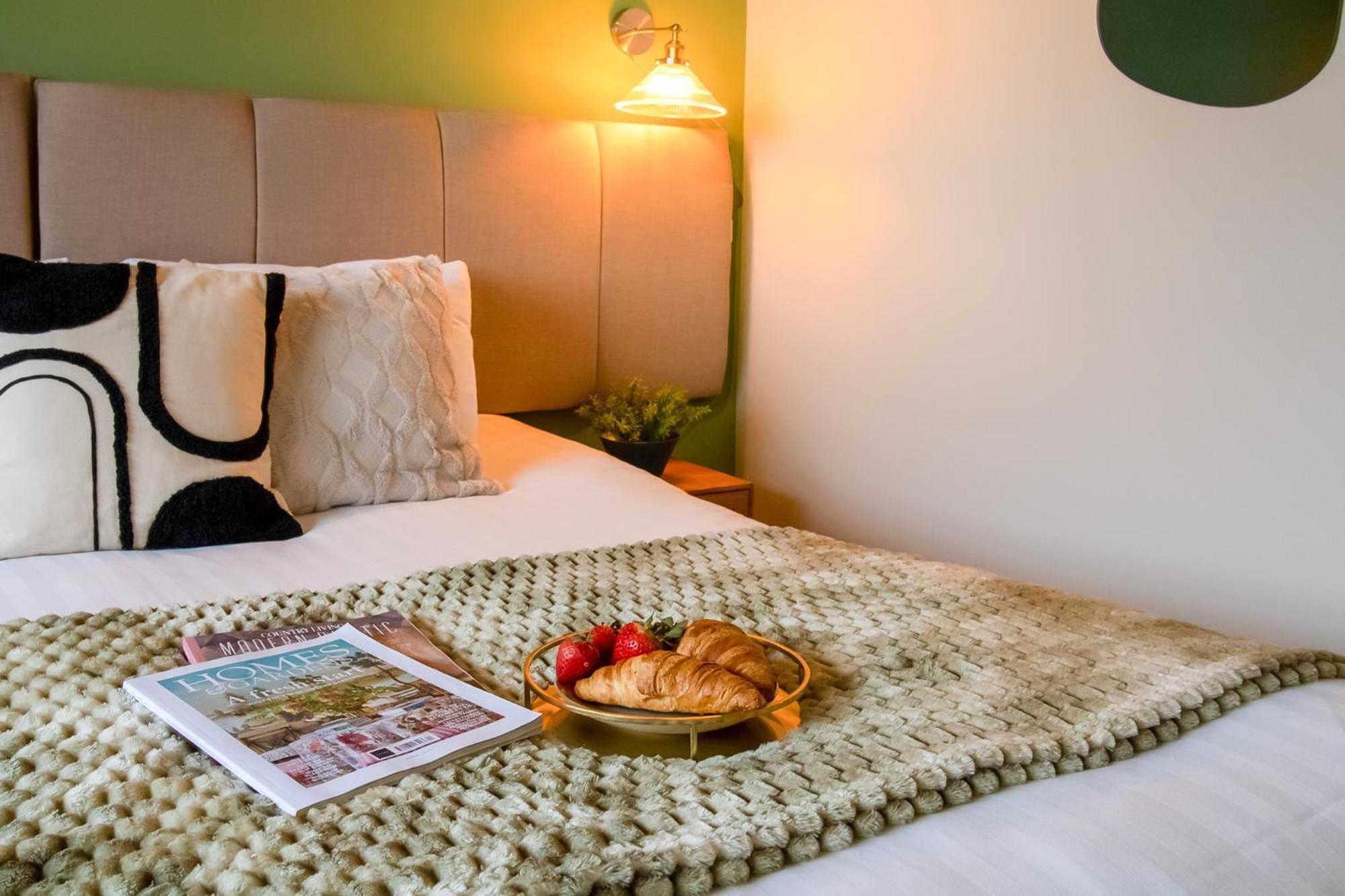 2br Flat King Bed 4 Min To Dlr Easy Access Apartamento *