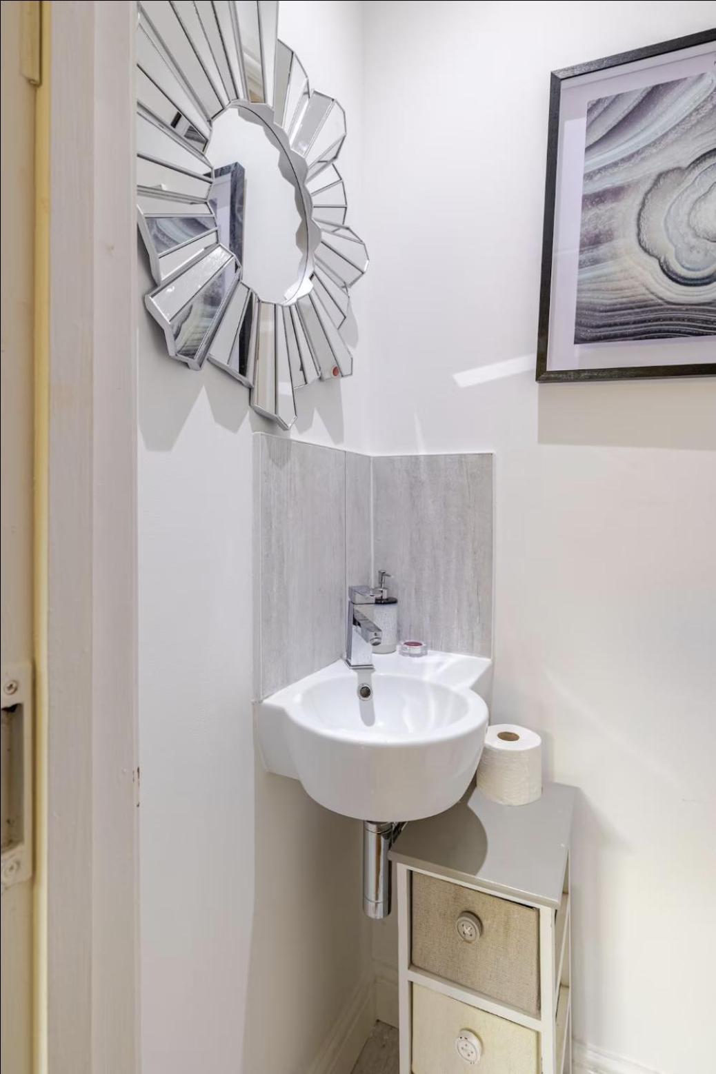 1 Bedroom Town House In * Londres