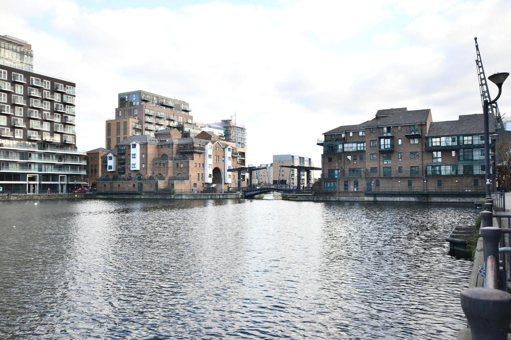 Comfortable 2 Bedroom Flat With Great View Near Canary Wharf Appartement