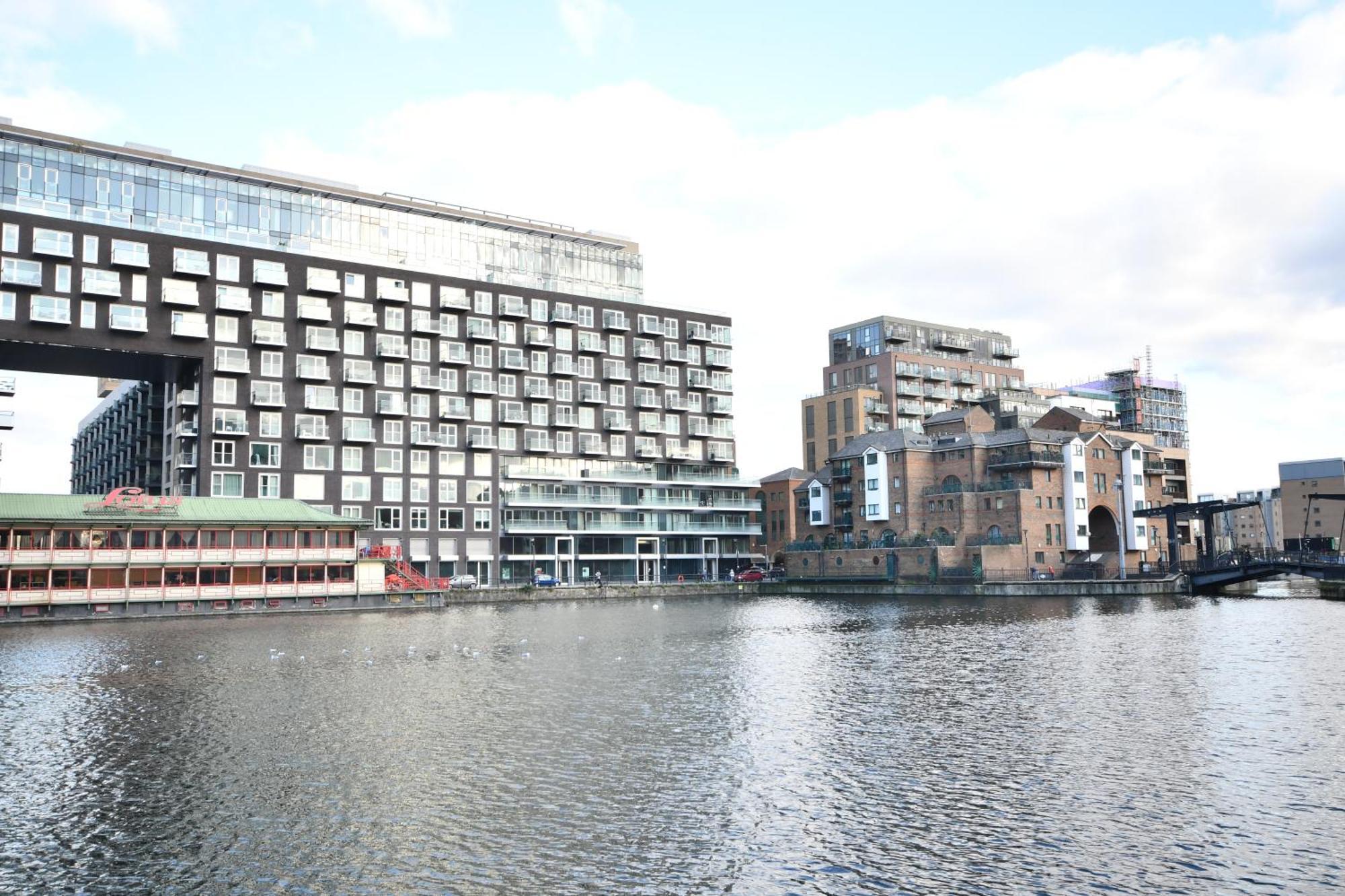 Comfortable 2 Bedroom Flat With Great View Near Canary Wharf * Londres