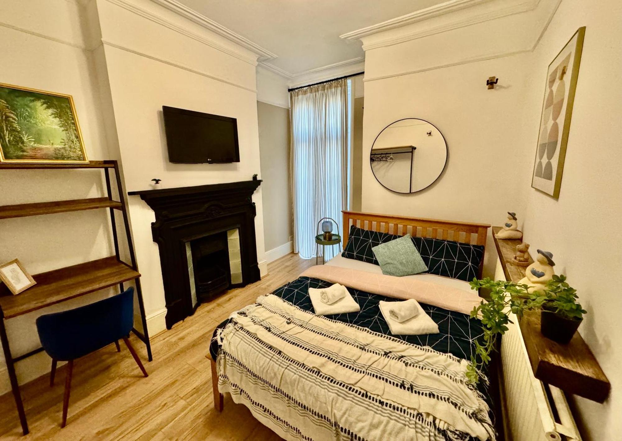 Homestay Delux Near Centre London