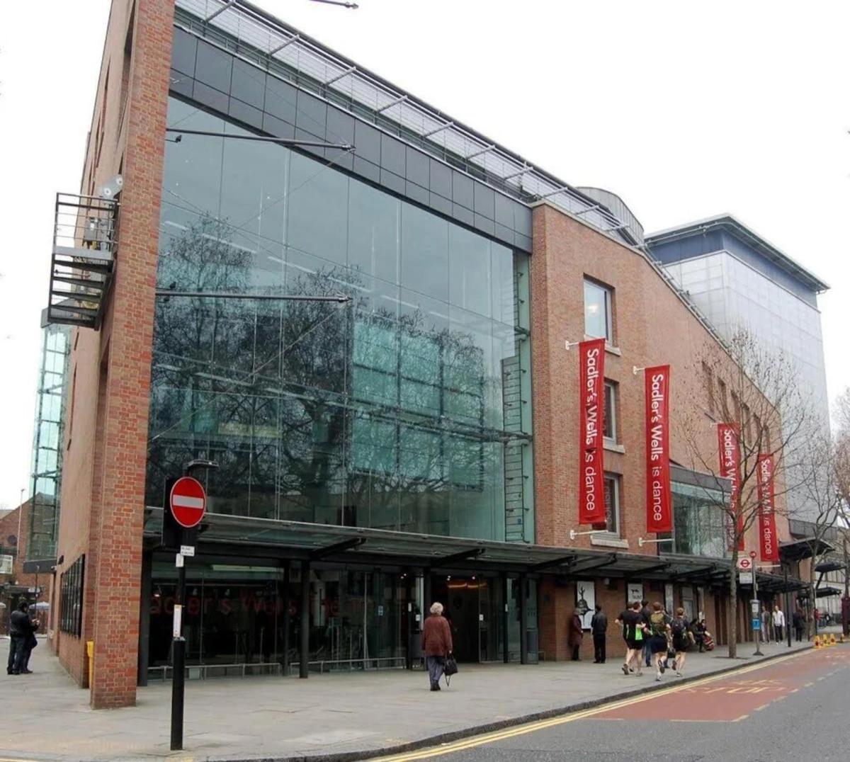 Trendy Spacious 1 Bedroom Flat Londres