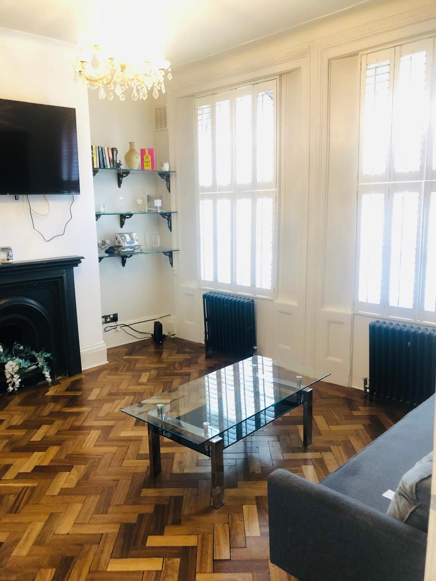 Luxury, One-bedroom Street Londres