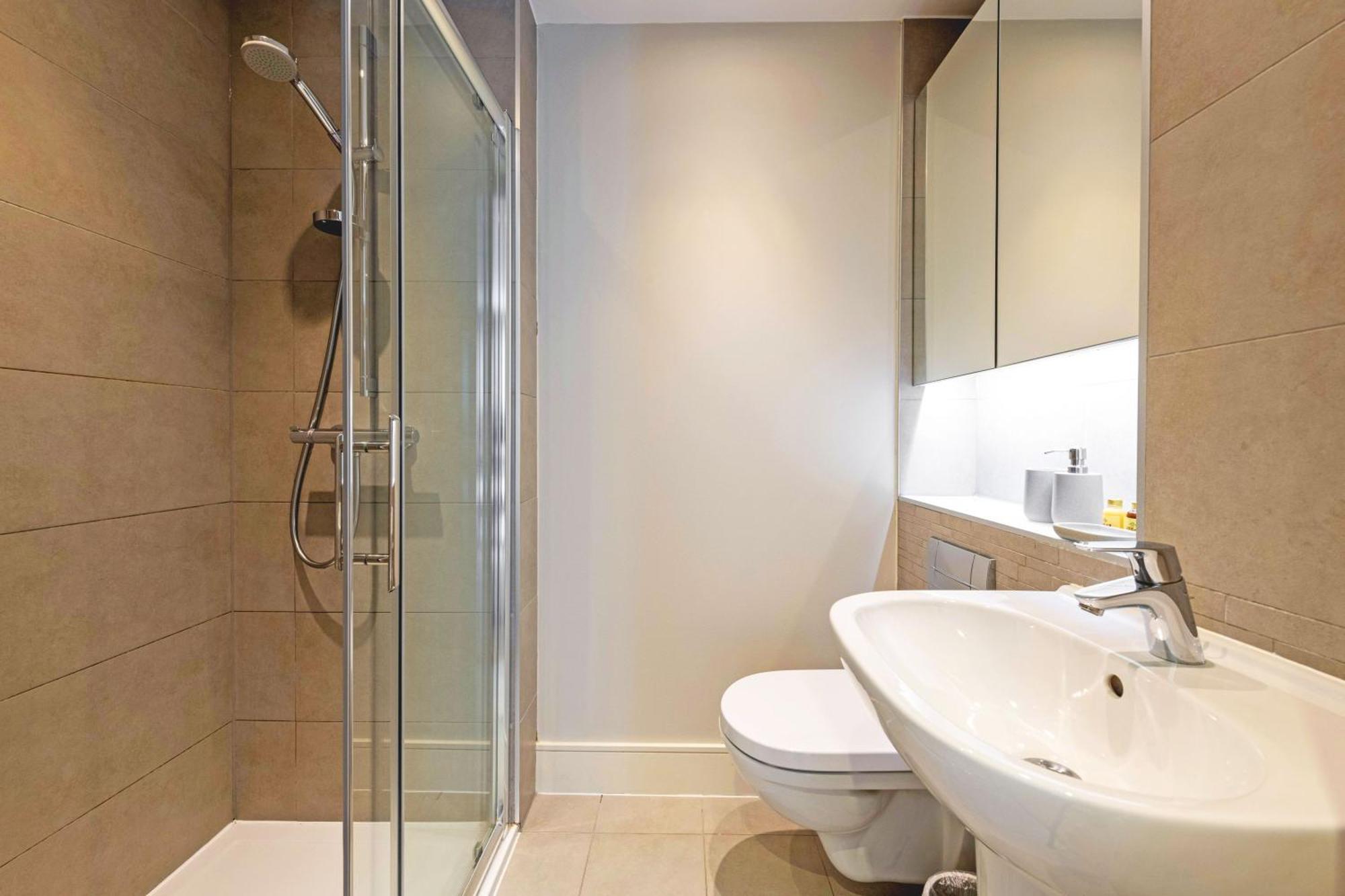 Apartamento Spacious & Elegant In Southbank Near Eye