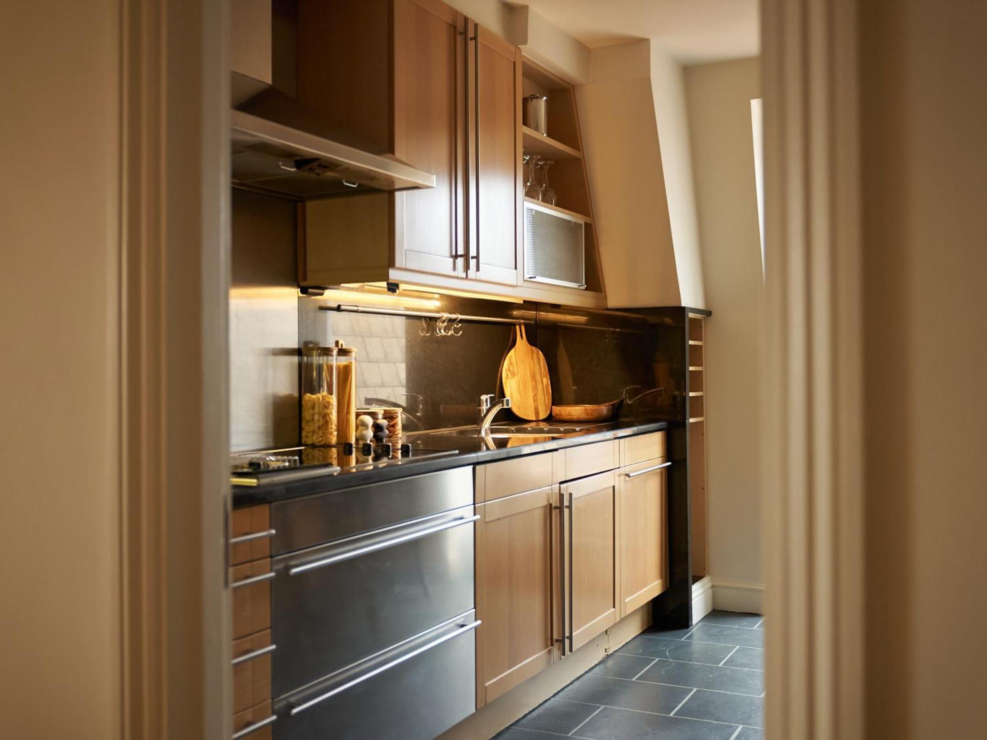 Europa House Apartahotel 4*