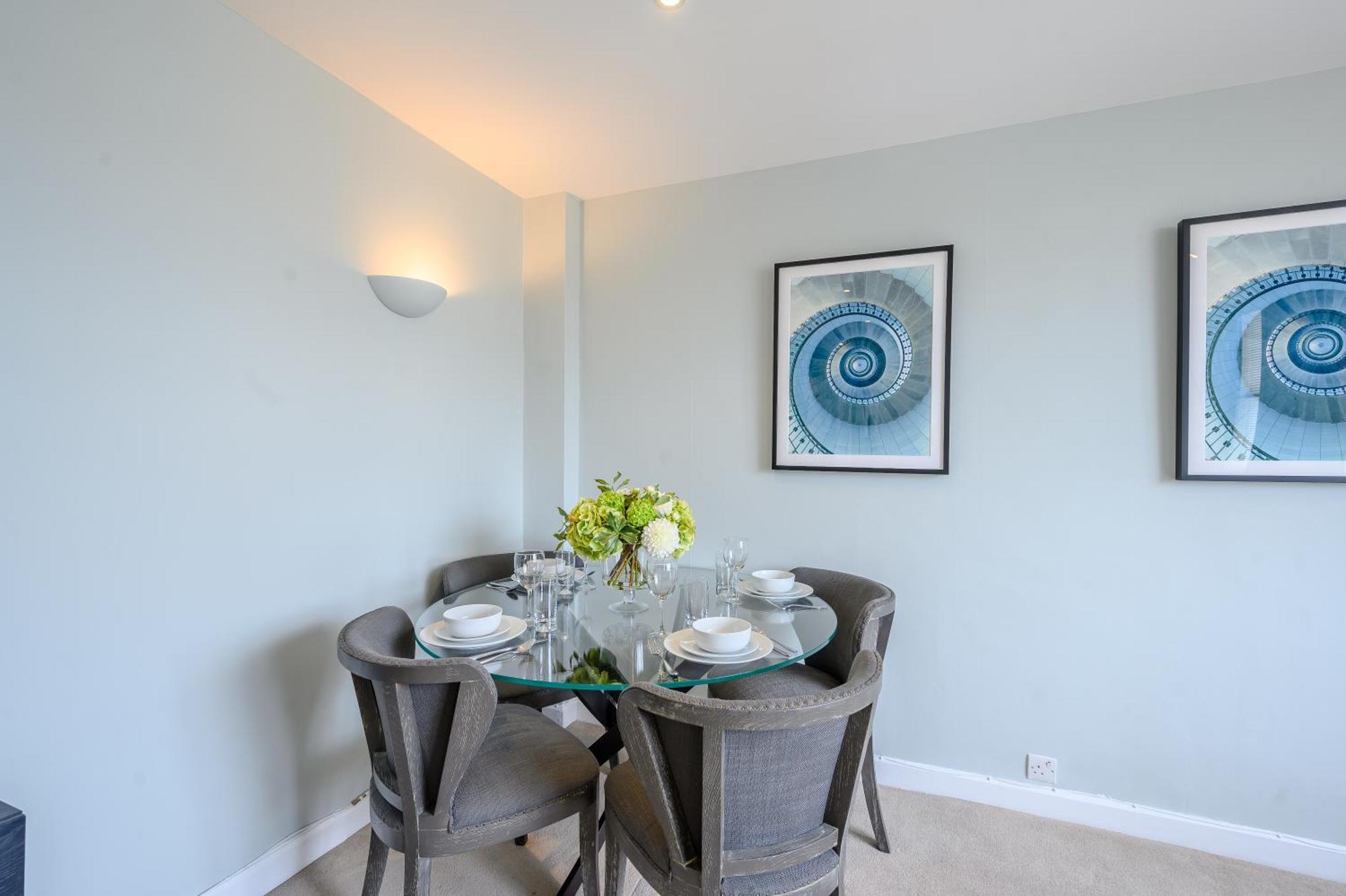 Hill Street Mayfair Apartment London