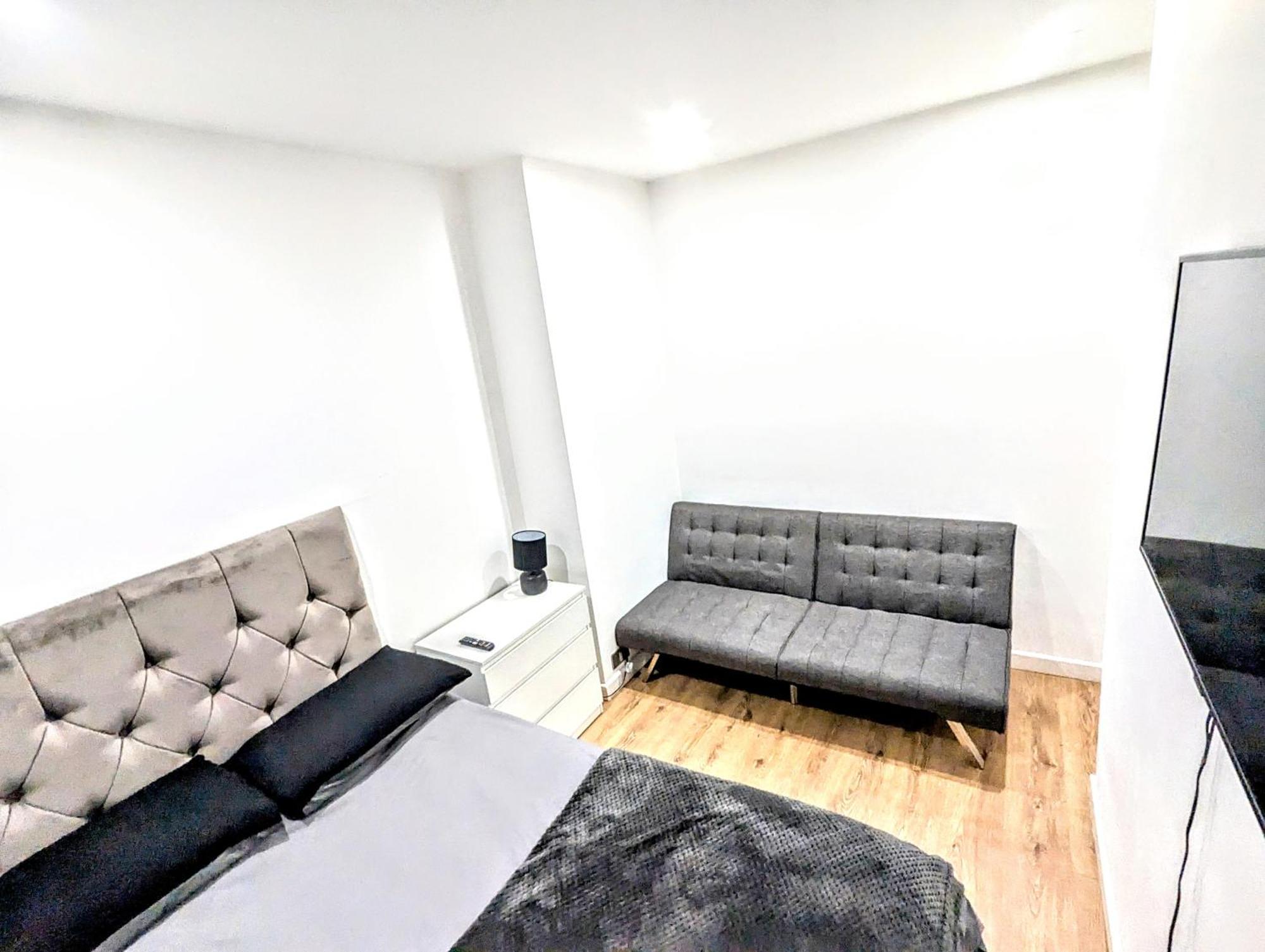 Apartamento Bromley Serviced - Beckenham Place Park - - 2 Bed House - Free Parking - 2 Beds 1 Sofabed Londres