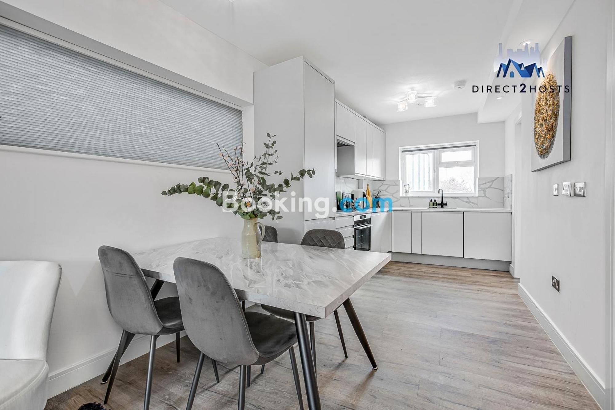 Exclusive Deals ! Last-minute ! Modern And Stylish Two Bedroom By Direct2hosts With Great Location! W3 7lu, United Kingdom ! By Nancy Short Lets & Serviced Accommodation! Appartement Londres