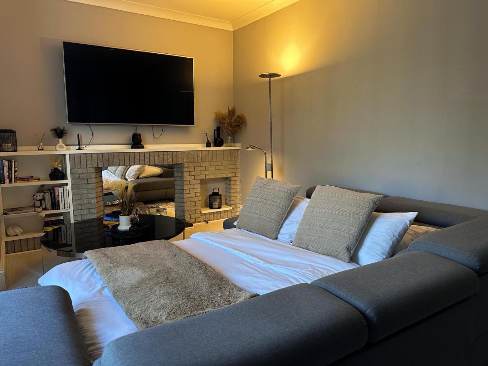 Exceptional Spacious Apartment London
