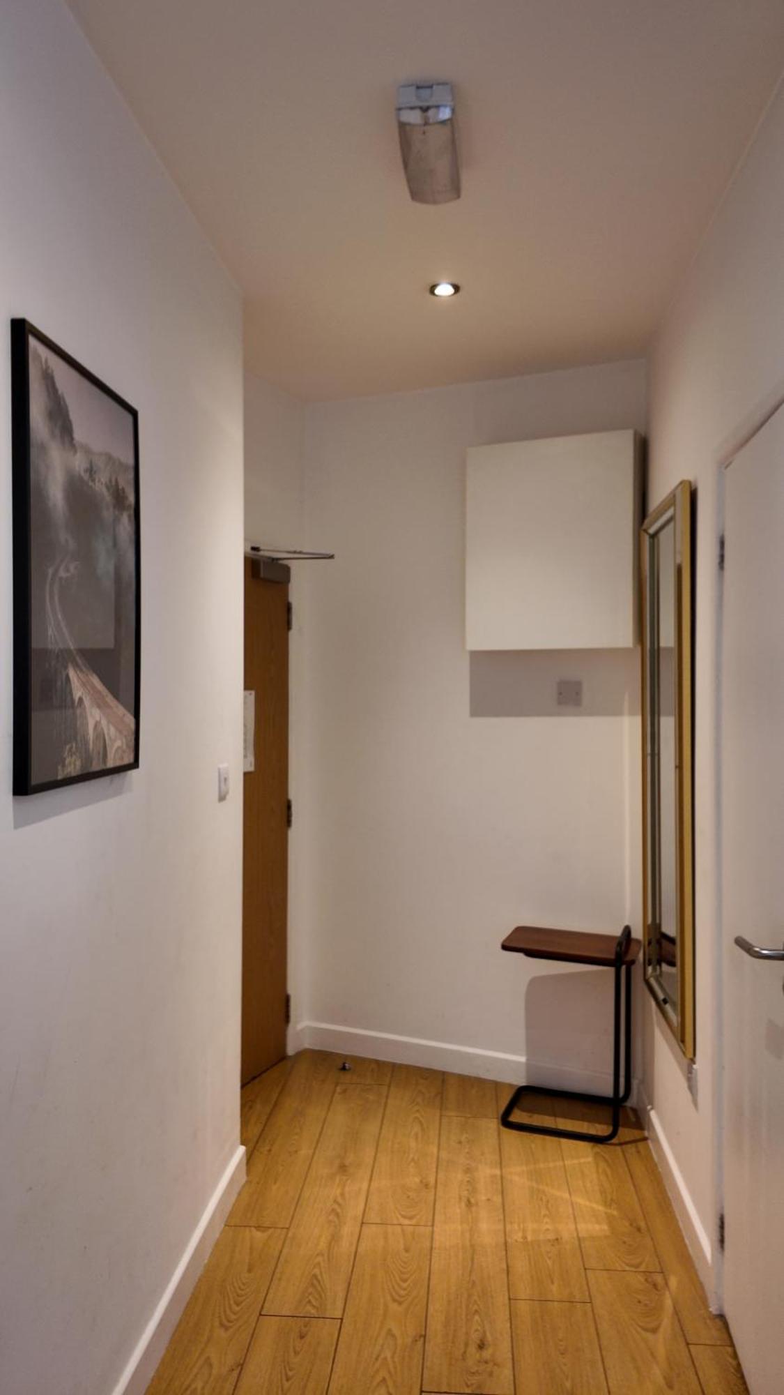 Apartment Stunning Piccadilly 1 Bedroom Flat In Vr9
