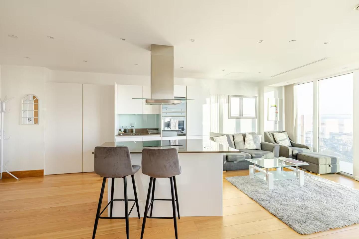 Luxurious Canary Wharf Aptartment - Outstanding View! Londen