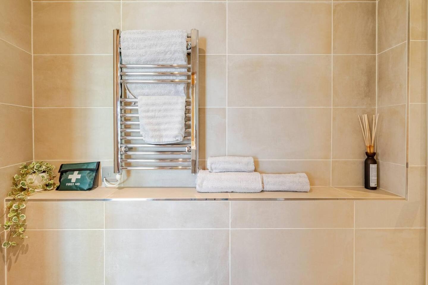 Luxurious Canary Wharf Aptartment - Outstanding View! * Londen