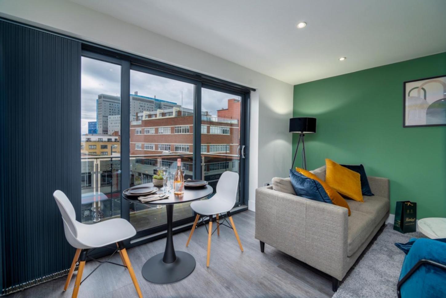 Apartment Hive - East London