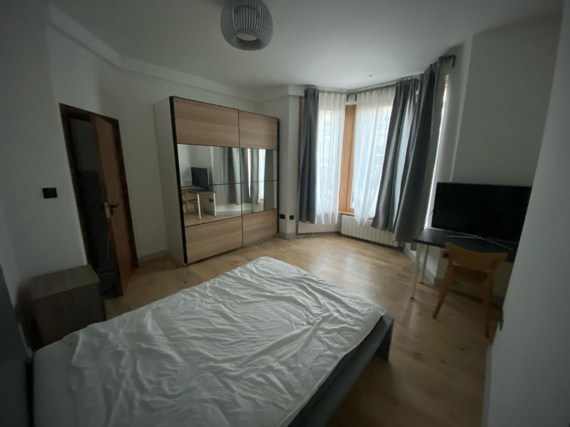 Lovely Spacious 2 Bed In Shepherds Bush Appartement