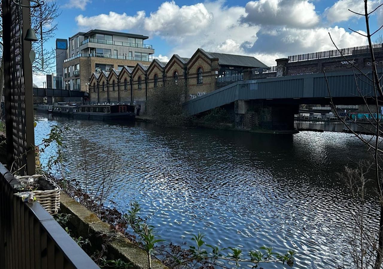 Bright Modern Flat With Canal View * London