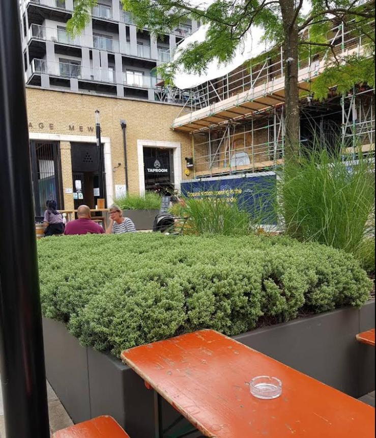 Cozy En-suite Stay, Steps From Elizabeth Line Londres