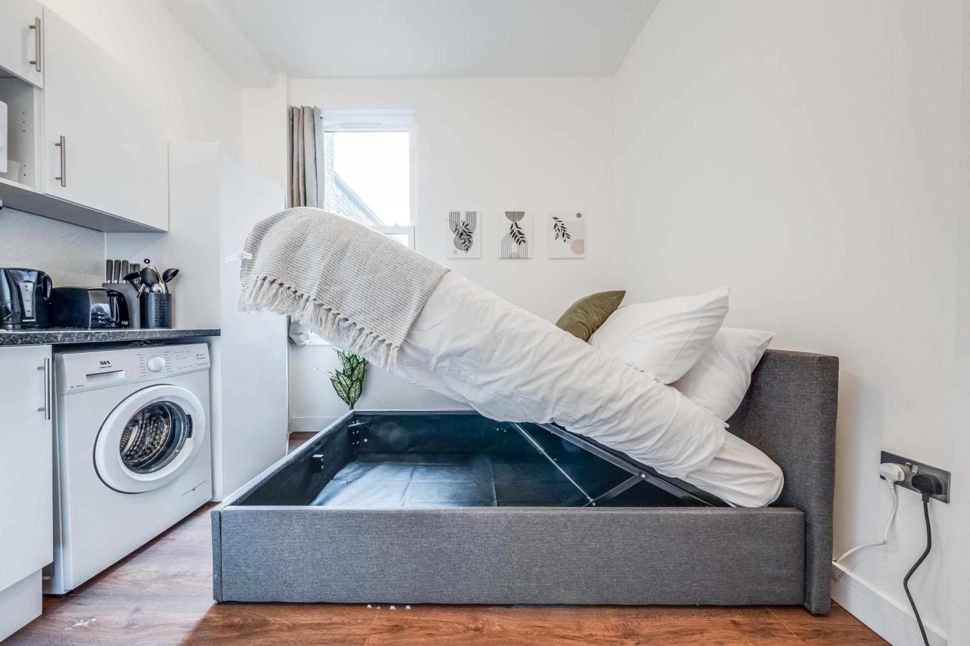 Camberwell High Spec 6-studio Unit Block Appartement *