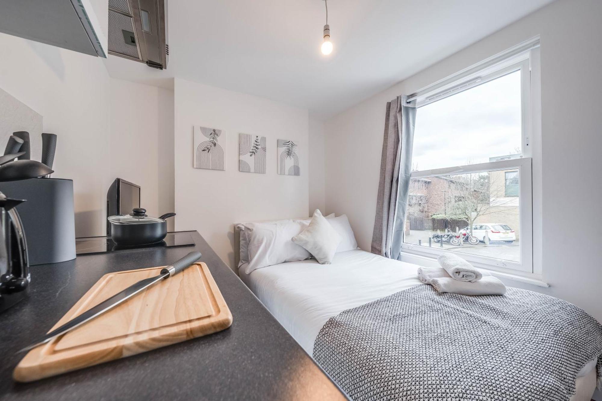 Camberwell High Spec 6-studio Unit Block Appartement *