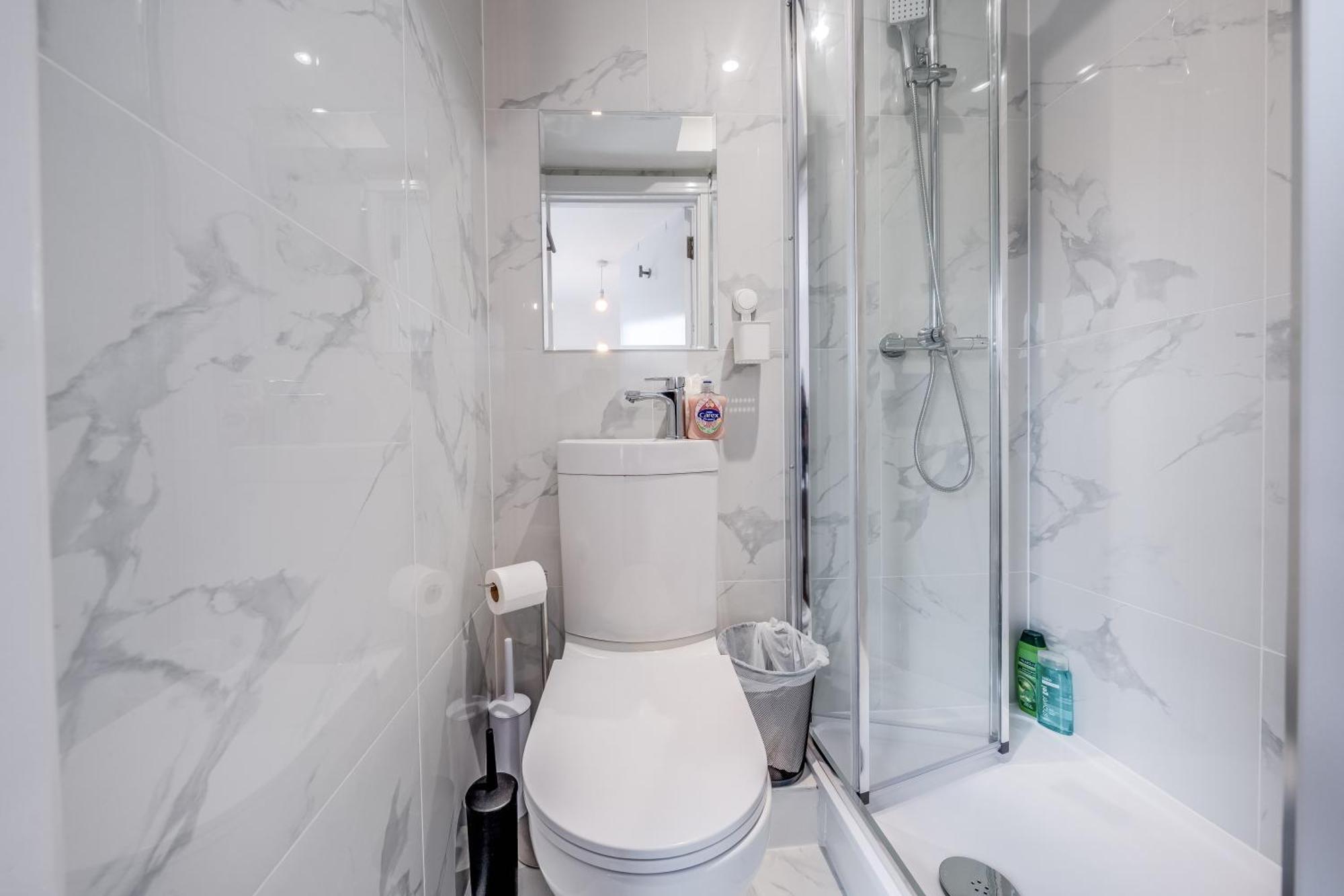 Camberwell High Spec 6-studio Unit Block * Londres