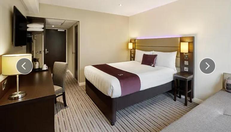 Cozy En-suite Stay, Steps From Elizabeth Line Appartement *