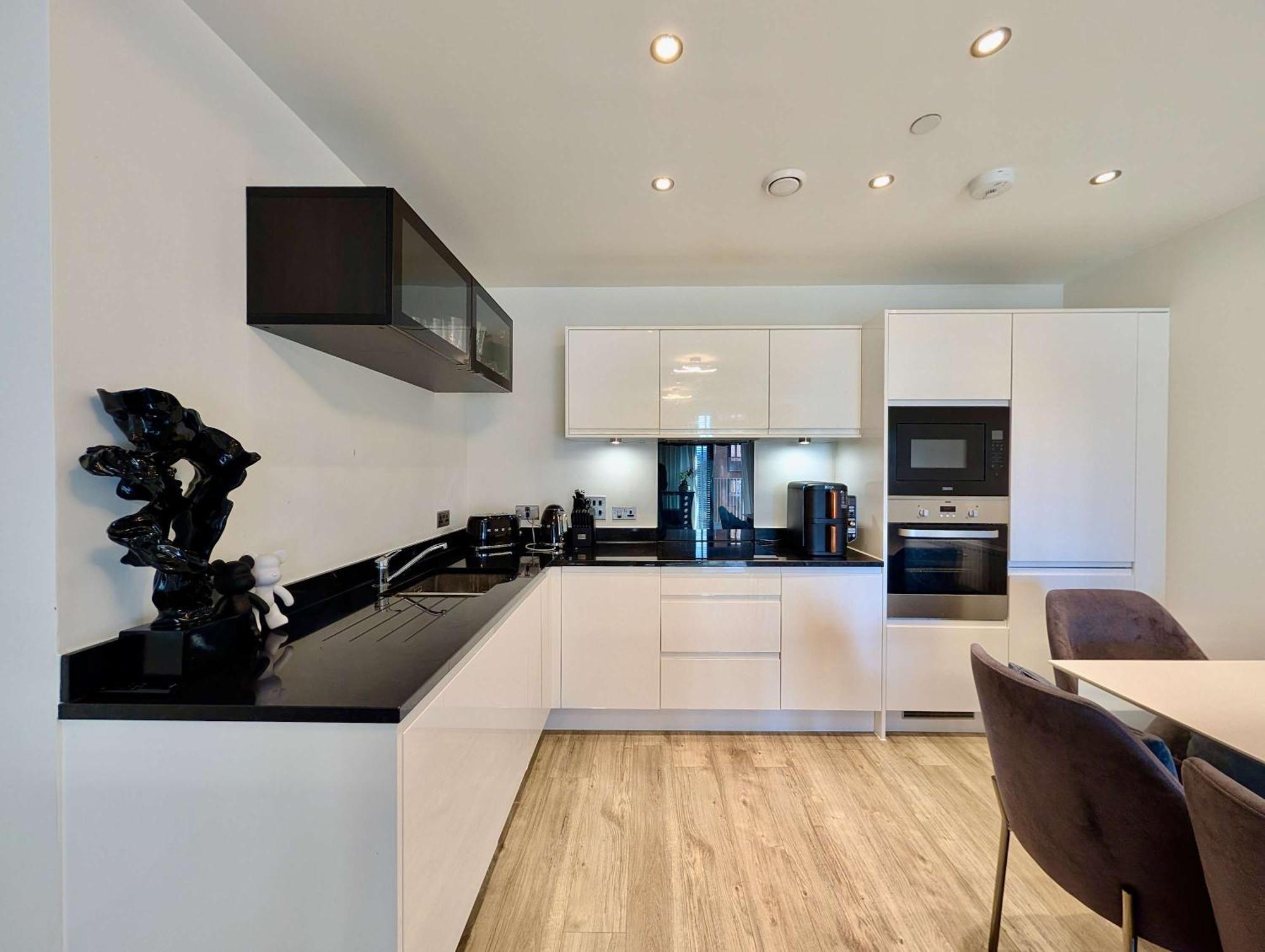 Modern Flat With Beautiful Balcony * Londres