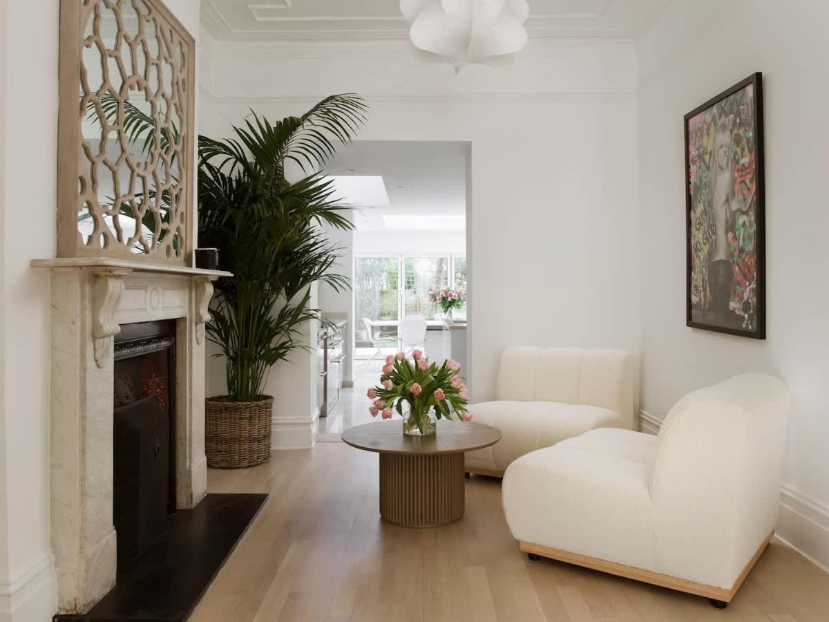 Luxury 5-bedroom Town House In Brook Hébergement de vacances