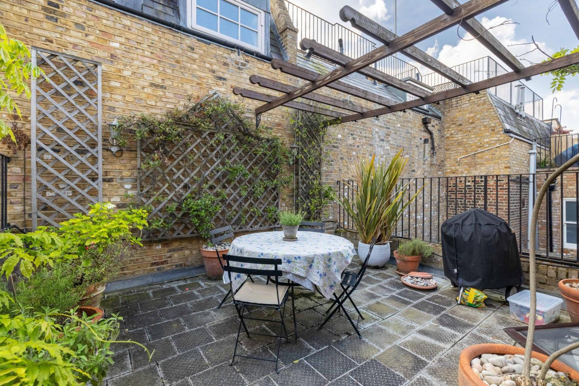 Ferienhaus Pass The Keys Charming Portobello Road
