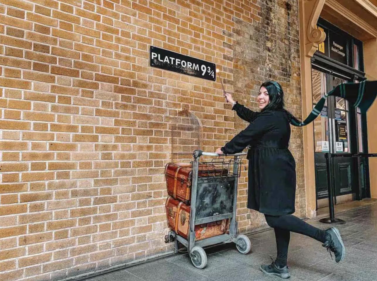Platform 9 3/4 By Condokeeper *