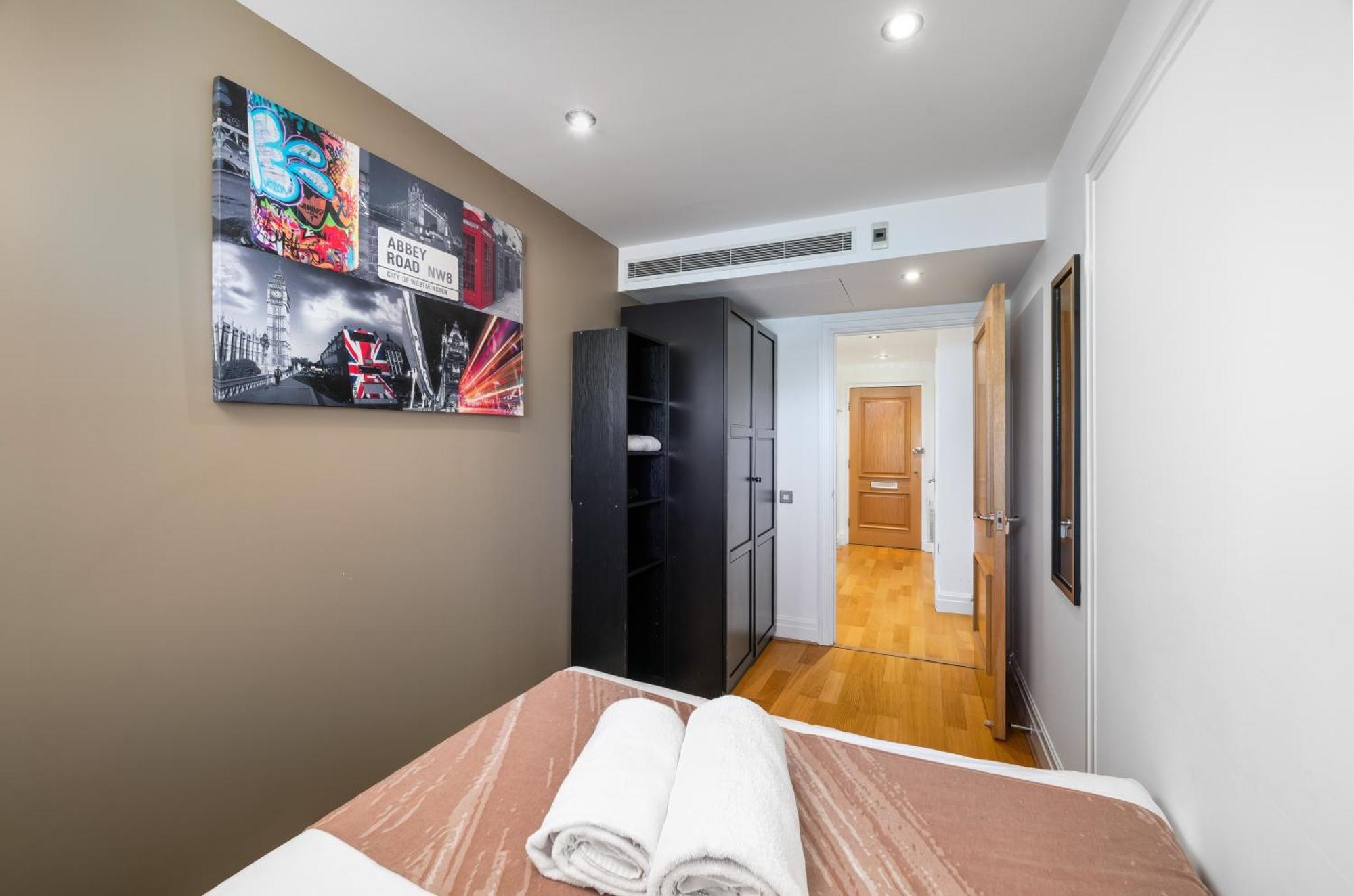 Modern Paddington Station 2 Bedroom Appartement