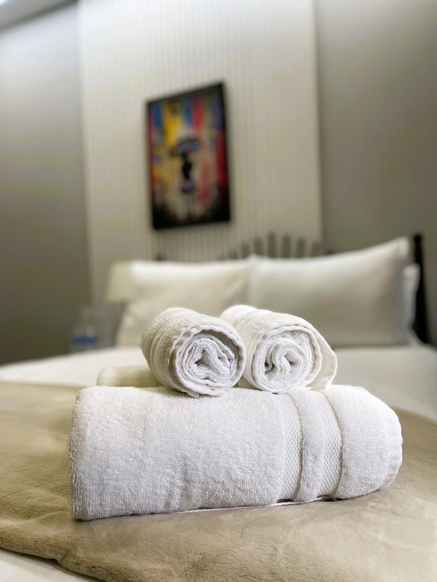 Luxury In Vibrant Area Londen