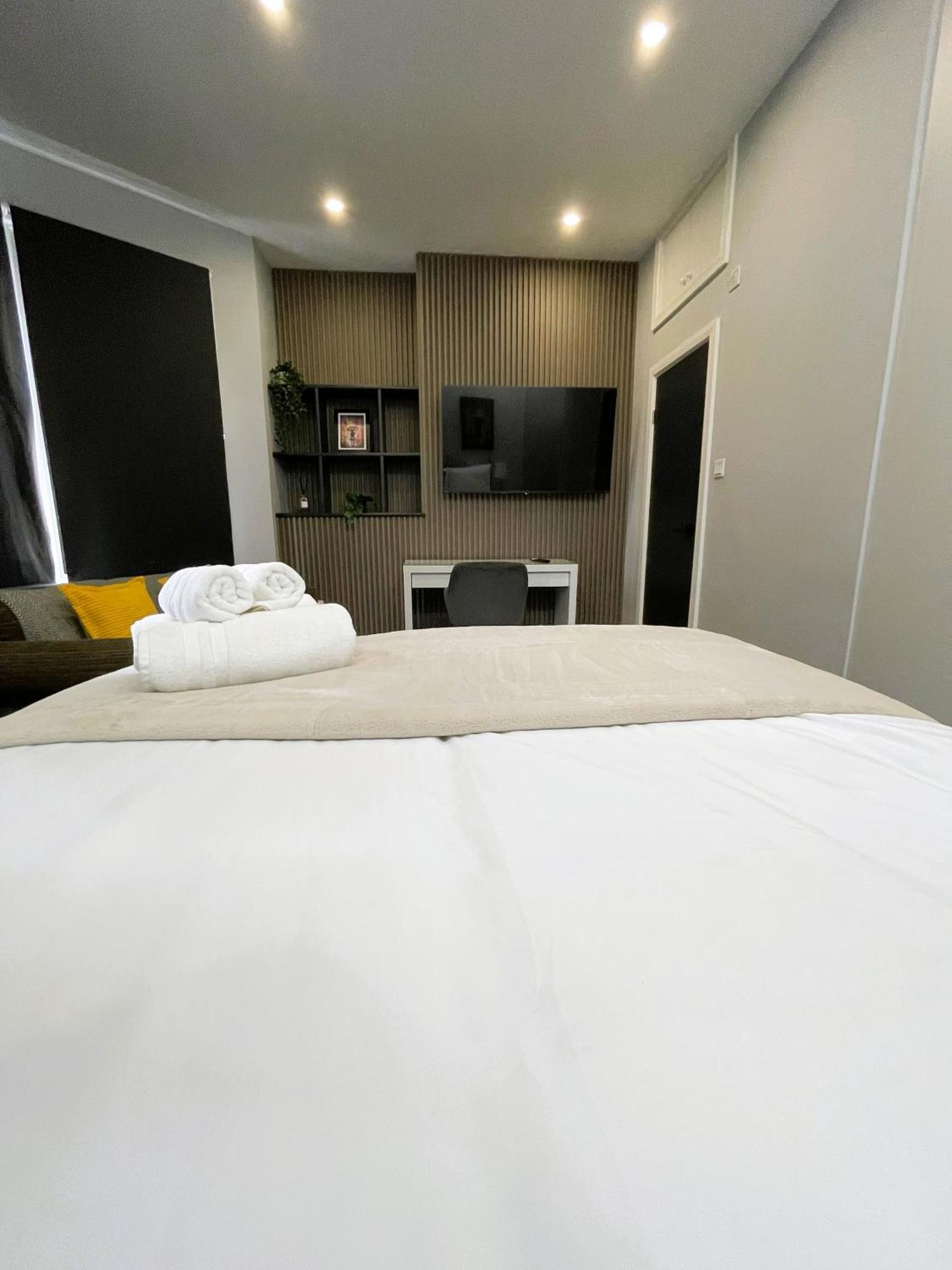 Luxury In Vibrant Area Accommodatie bij particulieren