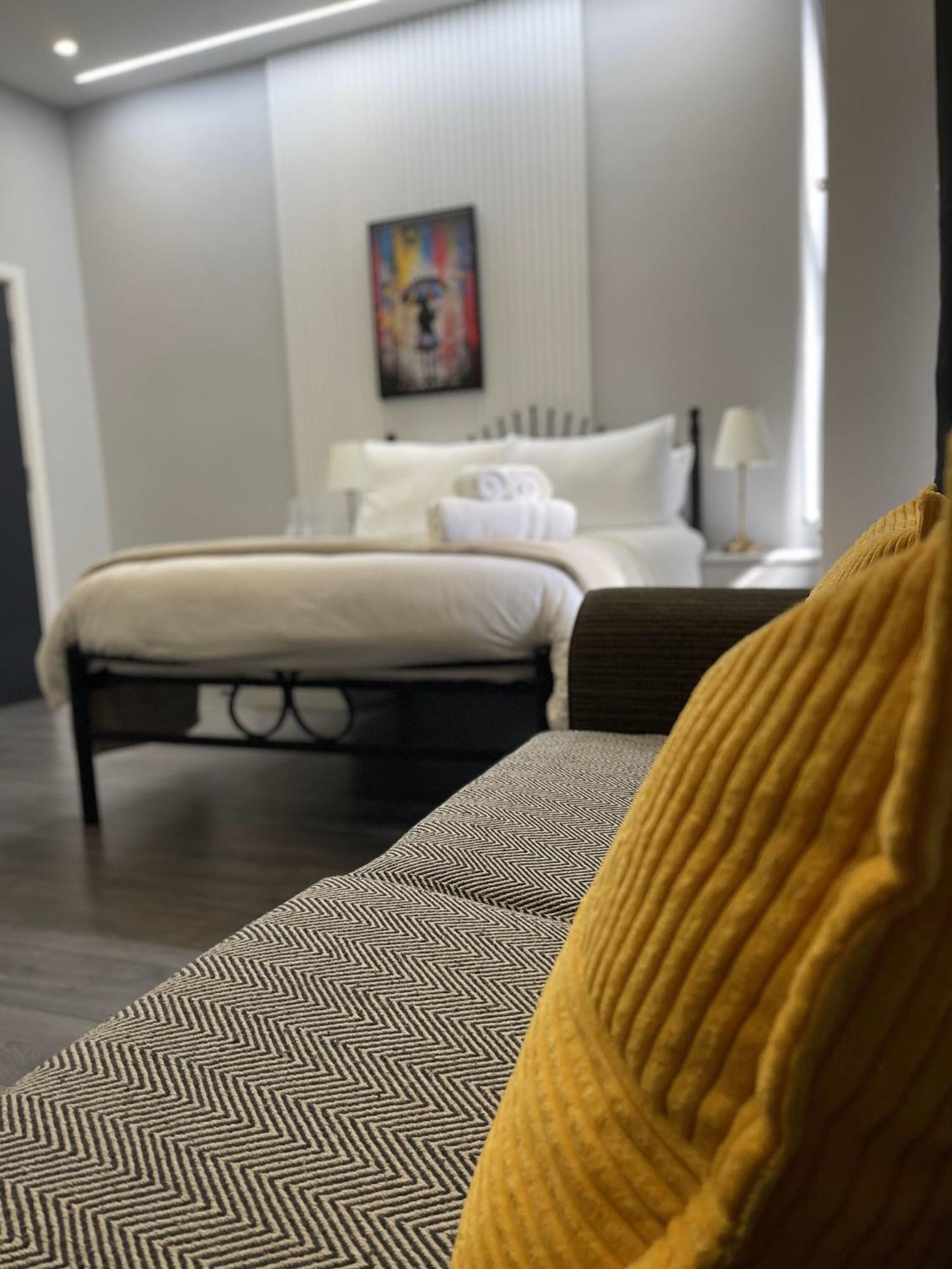 Luxury In Vibrant Area * Londen