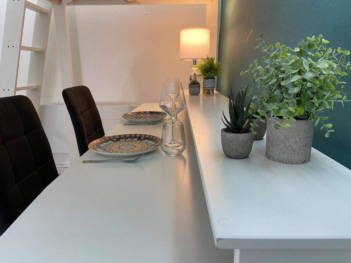 Bright And Compact In The Heart Of Appartement