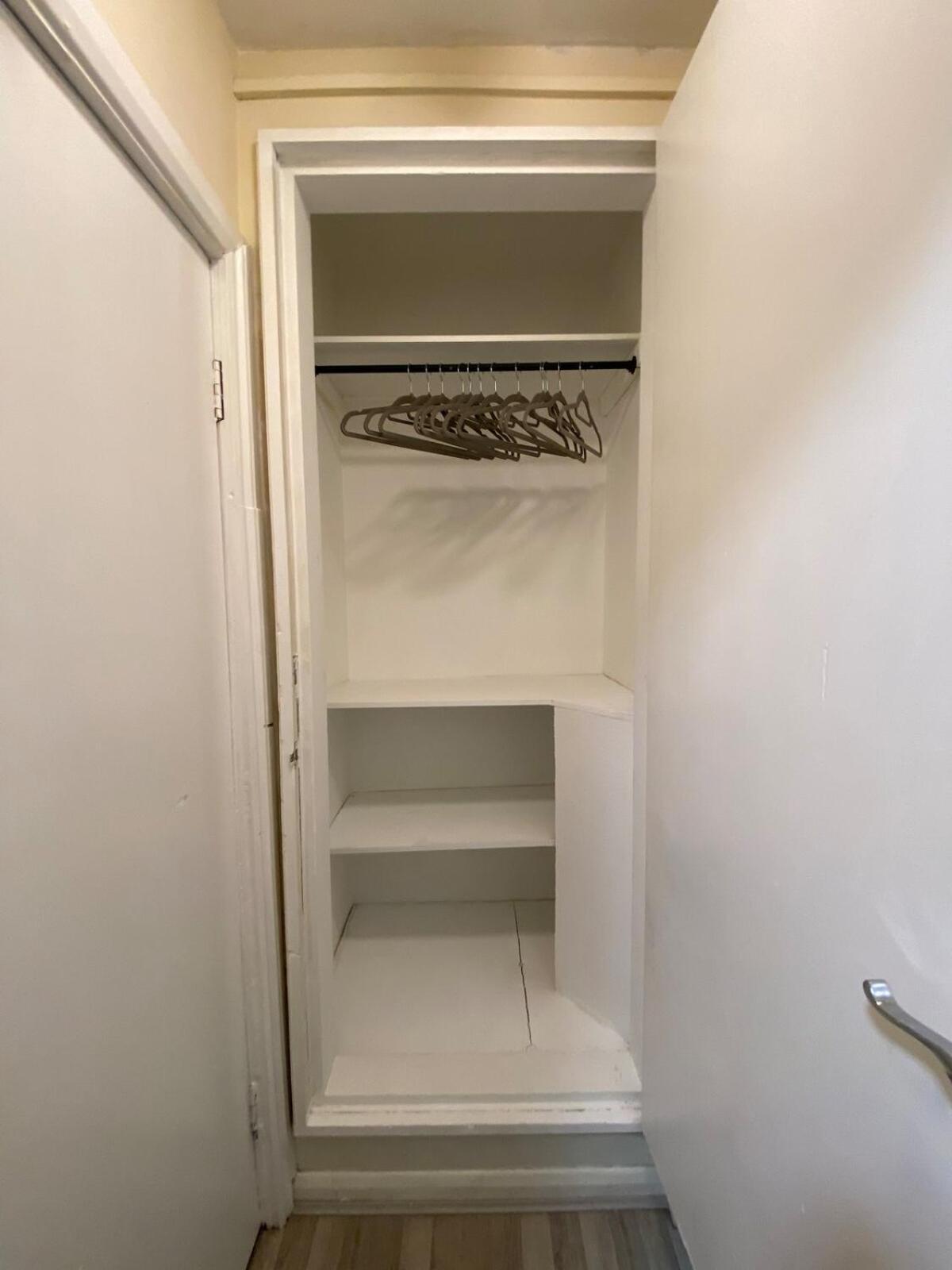 Bright And Compact In The Heart Of Appartement