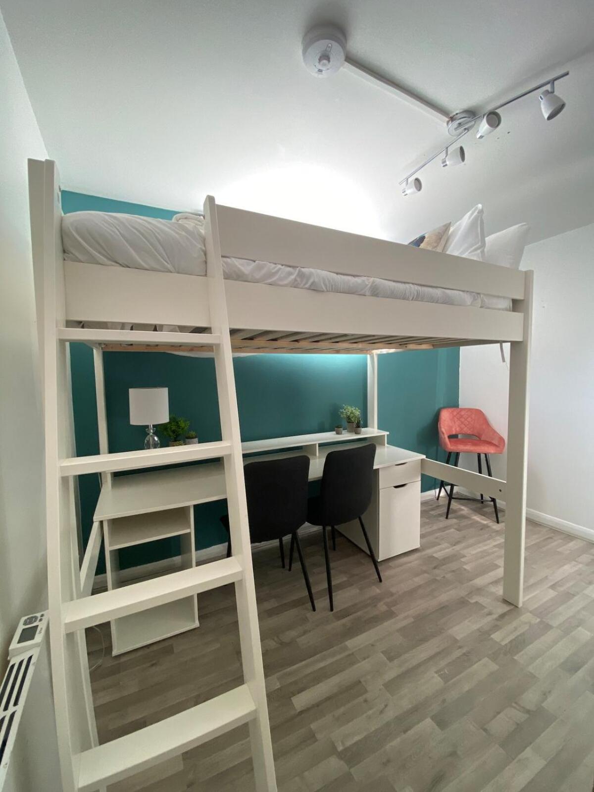 Bright And Compact In The Heart Of Appartement Londres