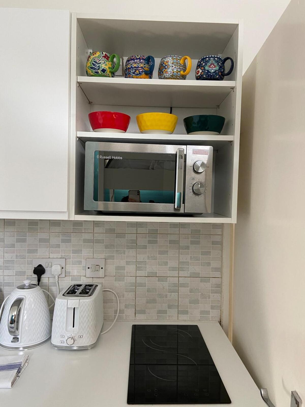 Bright And Compact In The Heart Of Londres