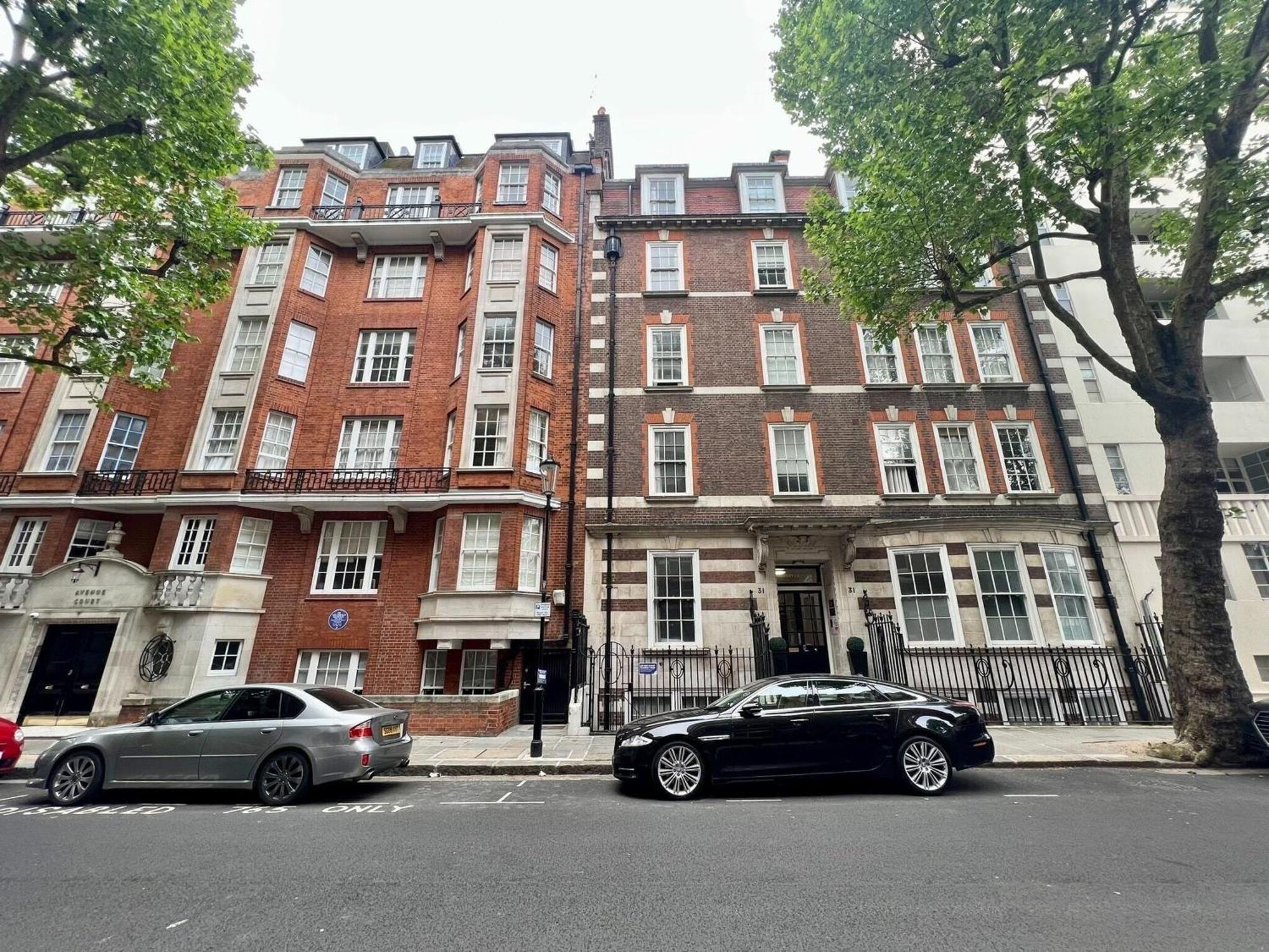 Smart In Sloane Square
