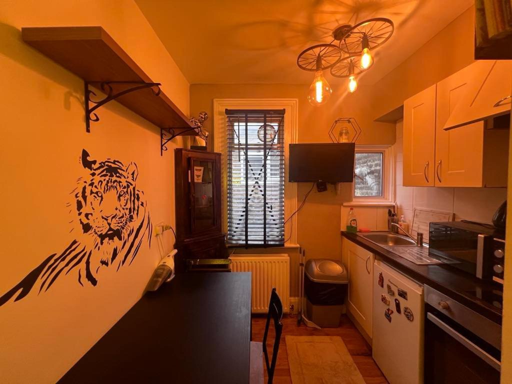 Studio London * Londres