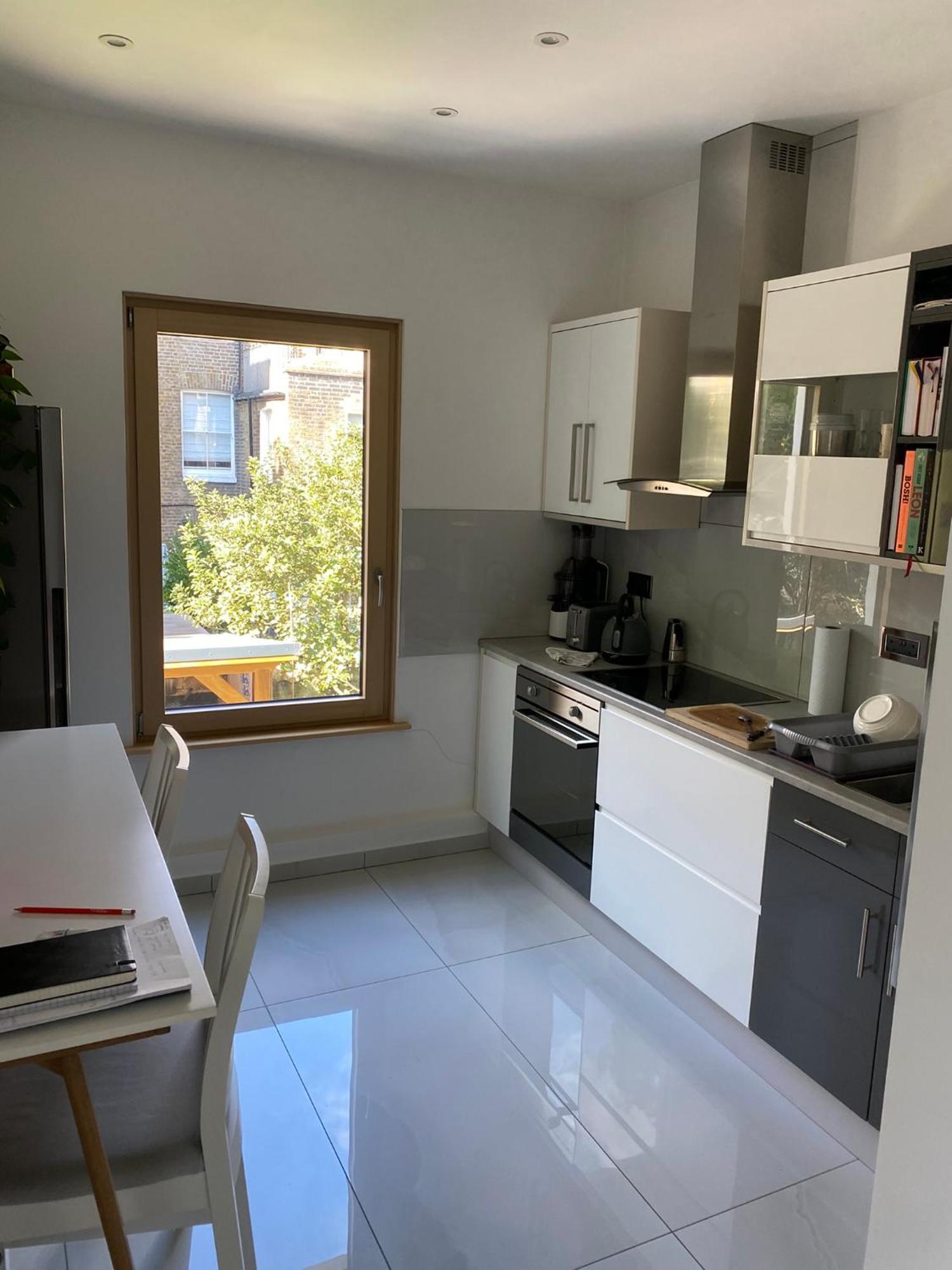Appartement Lovely Spacious 2 Bed In Shepherds Bush *