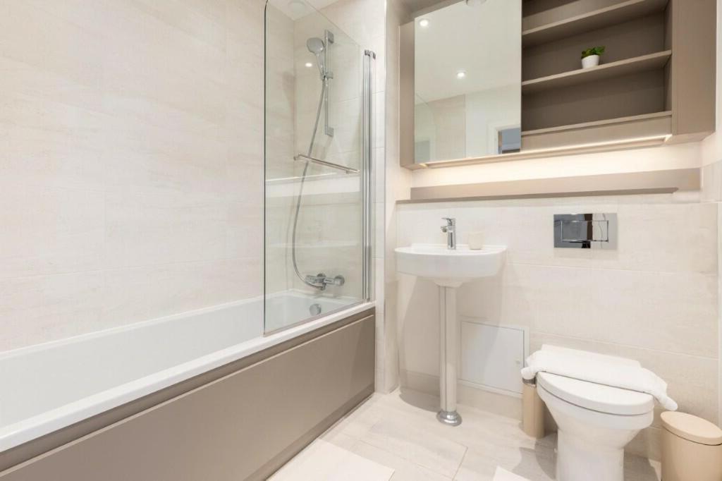 Spacious 4 Beds By Soho & Convent Garden * Londres