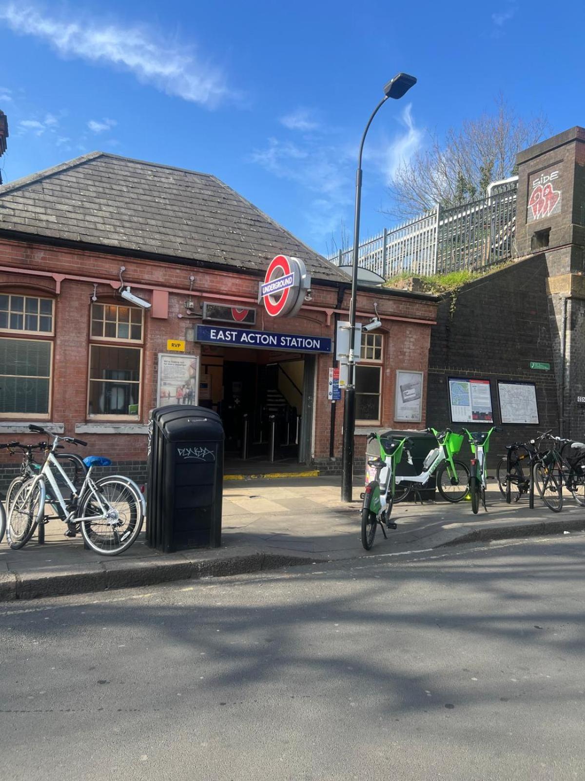 Gasthuis Good Priced Single In East Acton