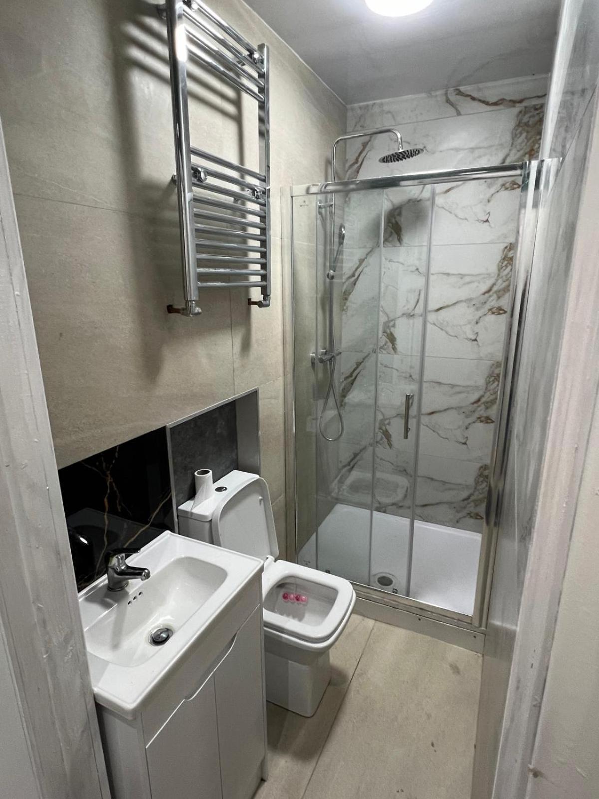 Gasthuis Good Priced Single In East Acton