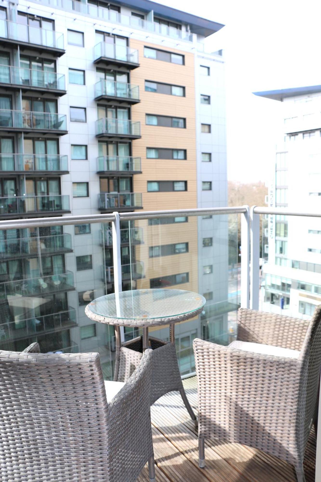 Elegant Designer By Chelsea Bridge & Battersea Power Station Apartamento