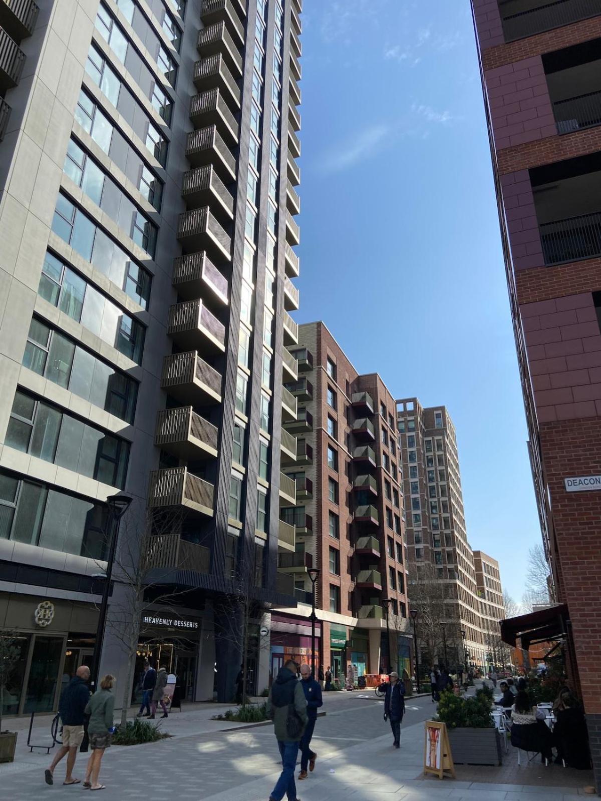 Superior Flat In The Centre *