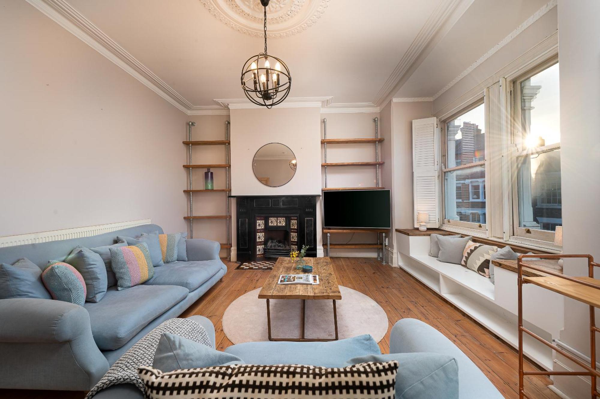 Vesto Three Bedroom Duplex In Clapham Apartamento *